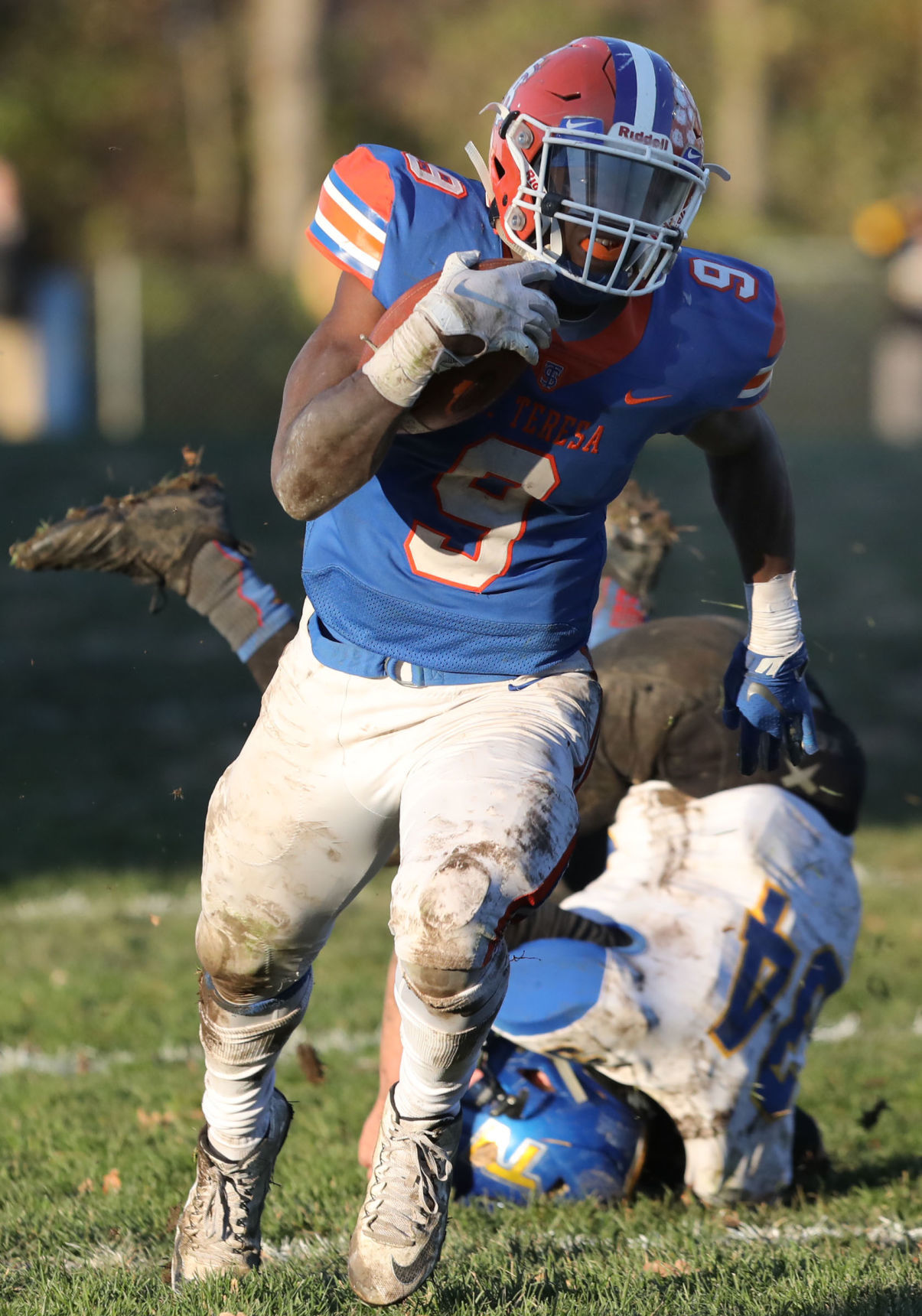 St Teresa vs Tri Valley football 8 11.10.18.jpg